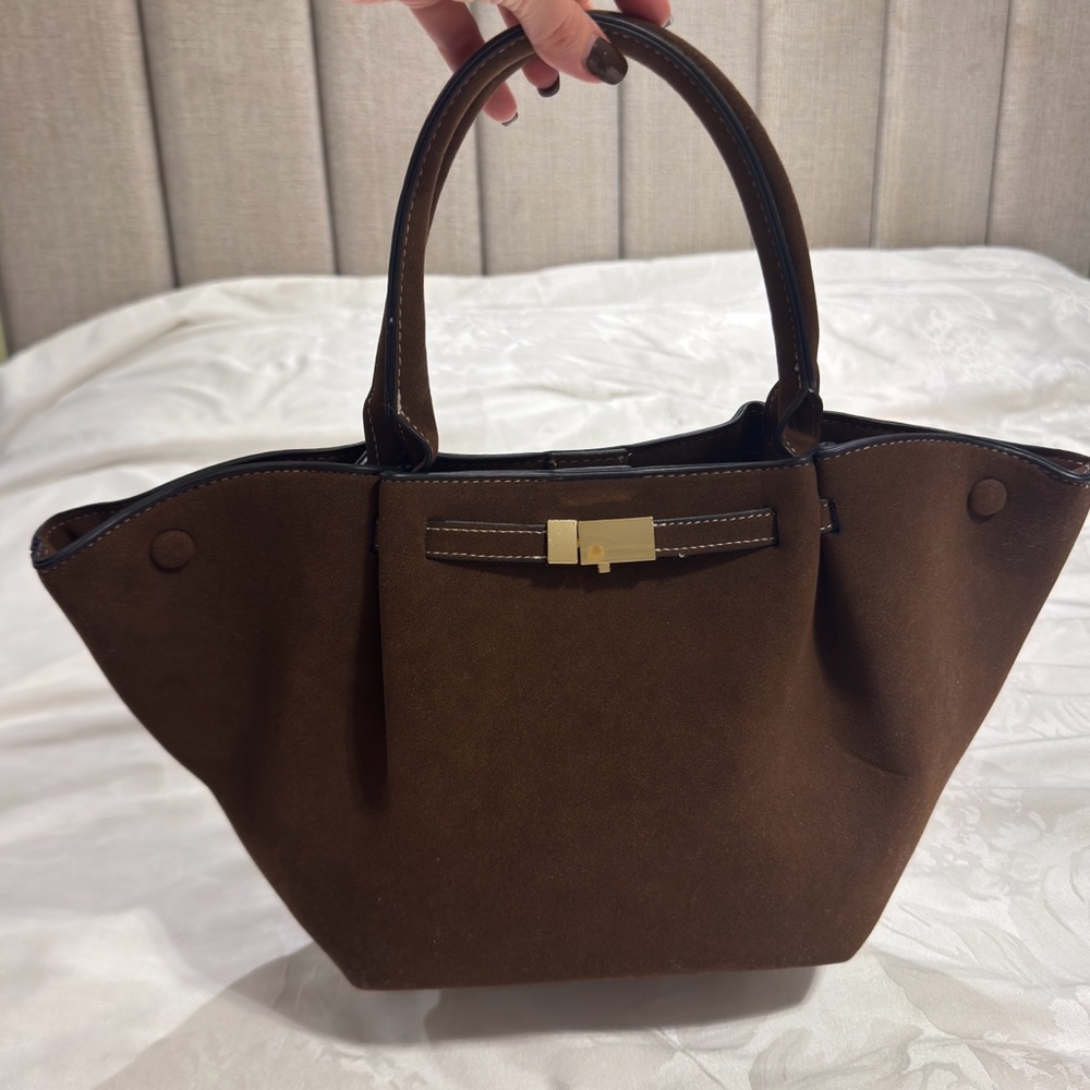 Elegant Brown Handbag